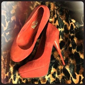 Red platform suede close toe heel